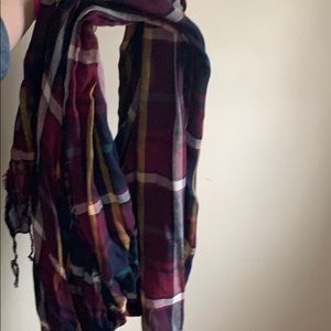 Maurices scarf